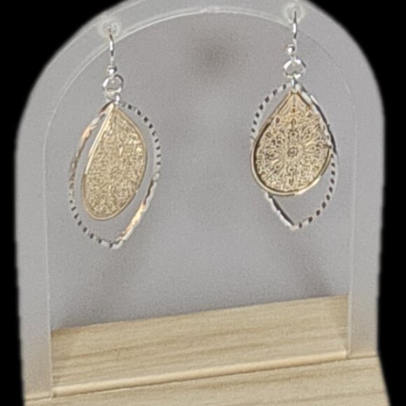 Hand-hammered Delicate Gold-Silver Filagree Open, Spinner Teardrop Earrings - Picture 4 of 15